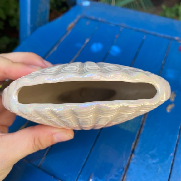 3/$30 💖 80’s Vintage Pastel Ceramic Shell Holder - Picture 6 of 8